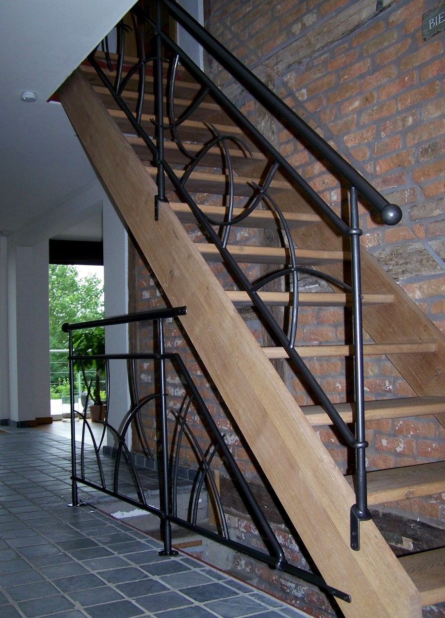 trapleuning in modern smeedijzer