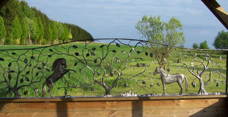 Kunstsmeedwerk met paarden