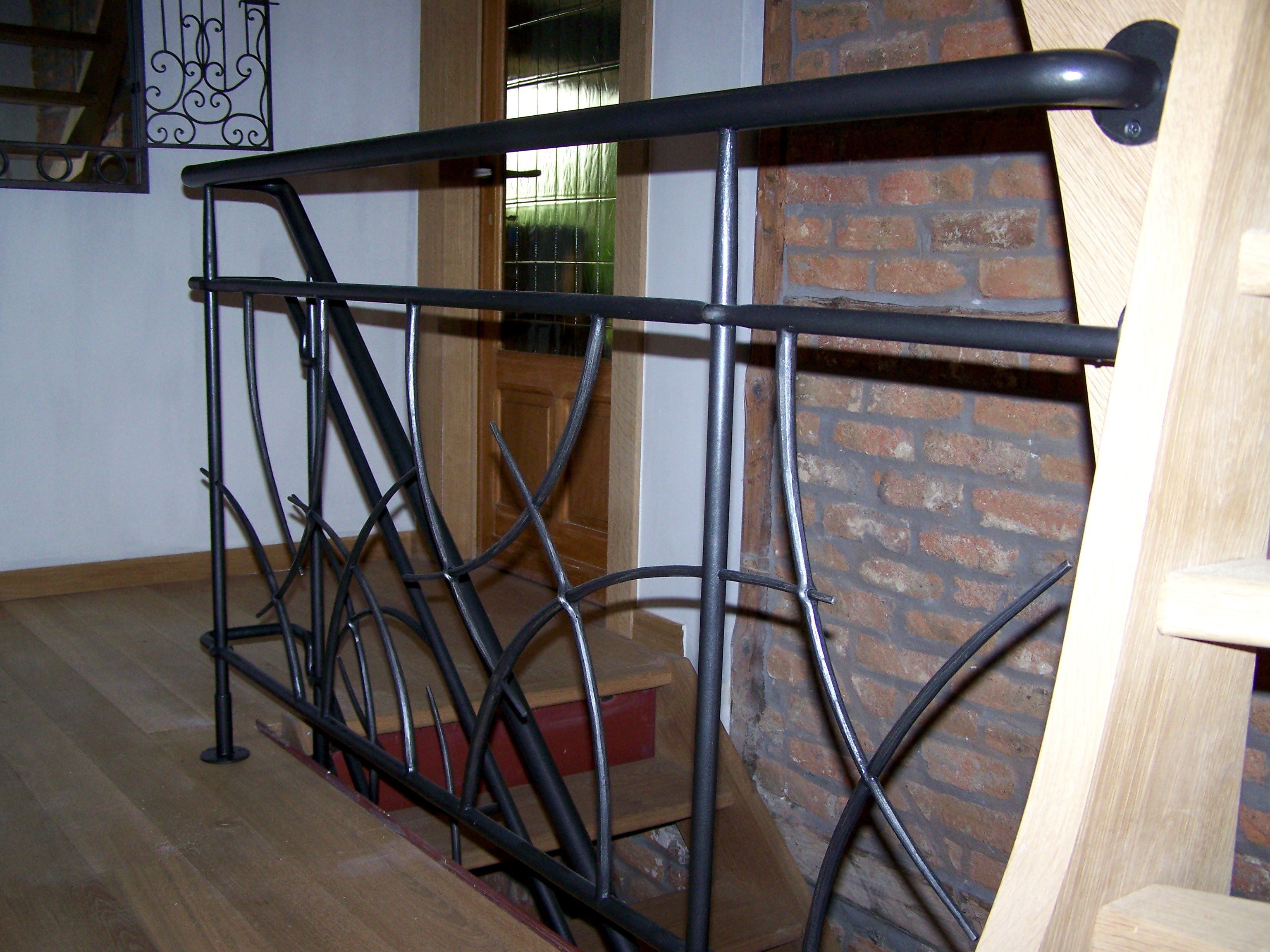 rampe en fer forgé moderne