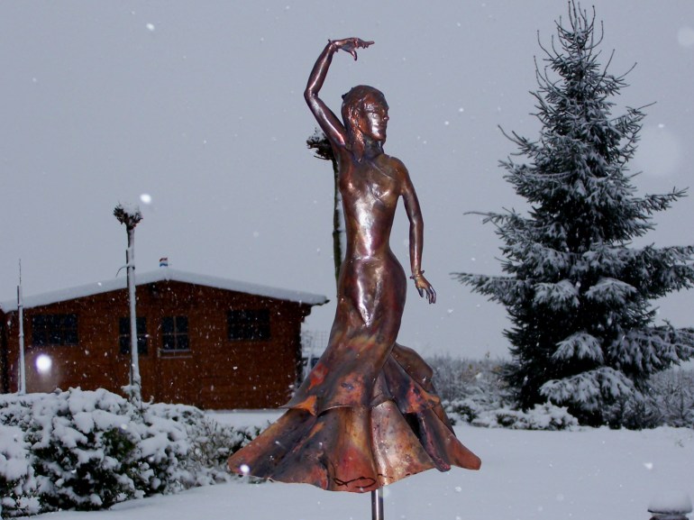 windwijzer, windvaan, danseres, flamenco